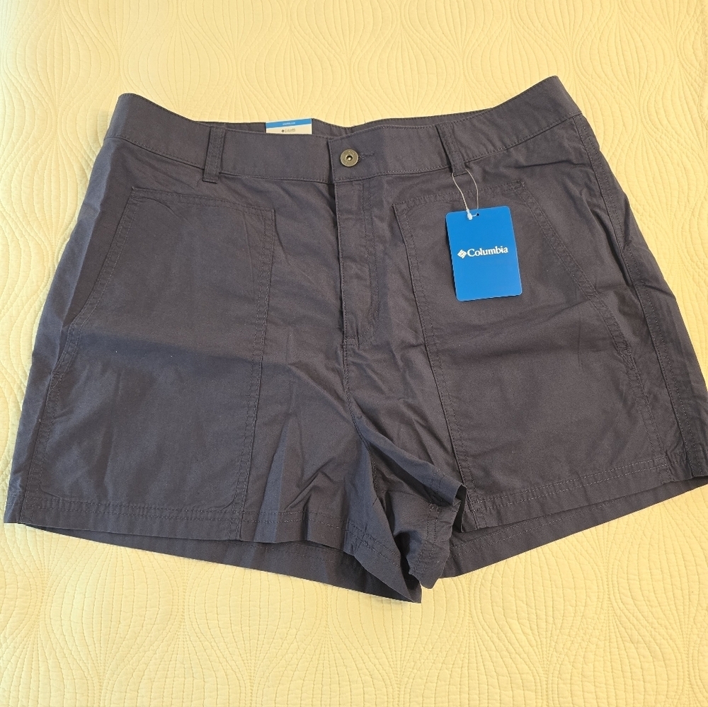 NWT Columbia Ladies Holly Hideaway Washed Out Cargo Shorts